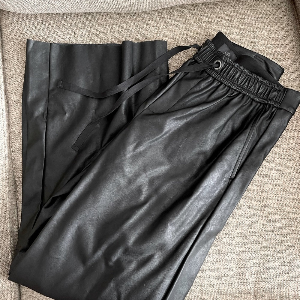 Banana Republic leather pants with front/back pockets